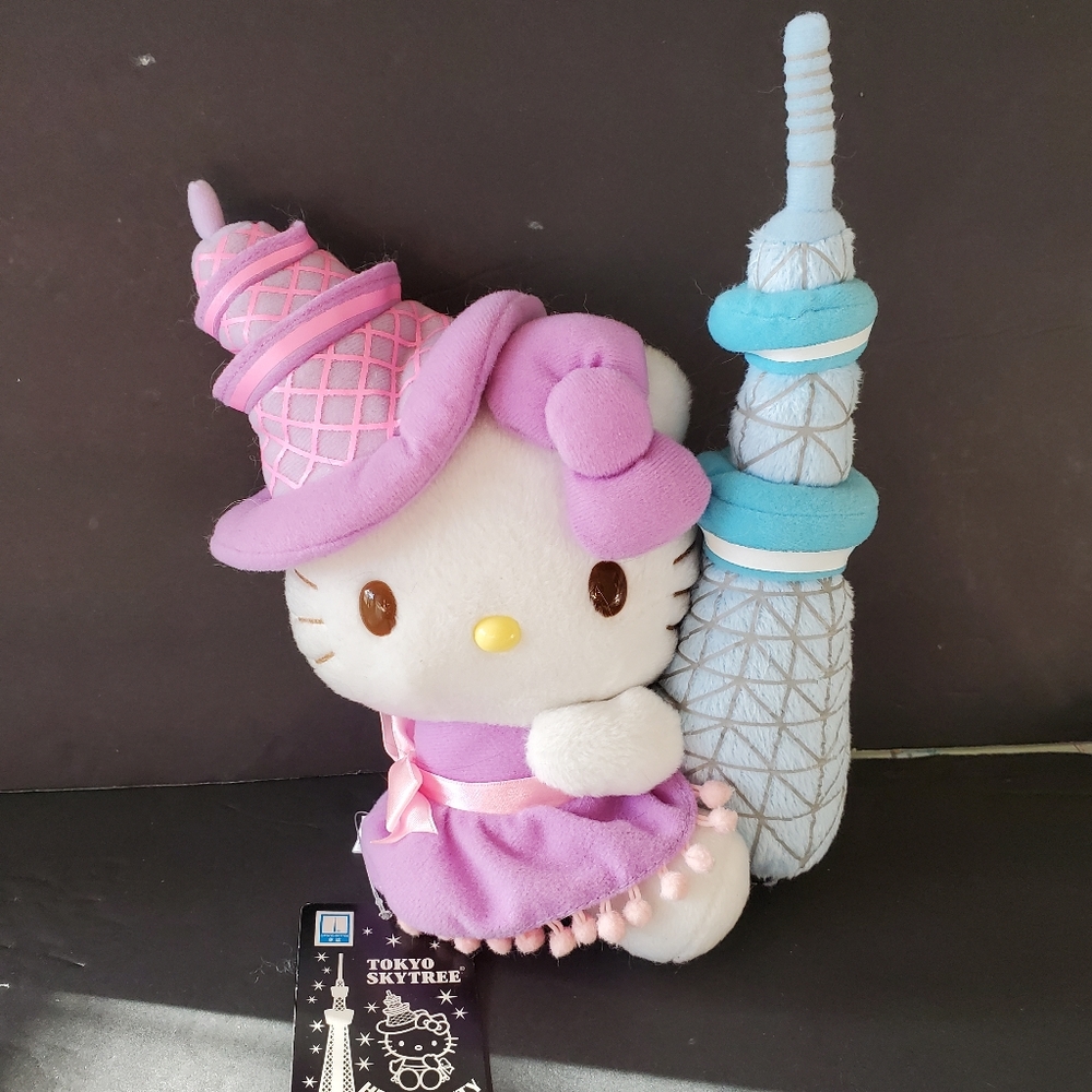 Hello Kitty Toyko Skytree limited edition plush